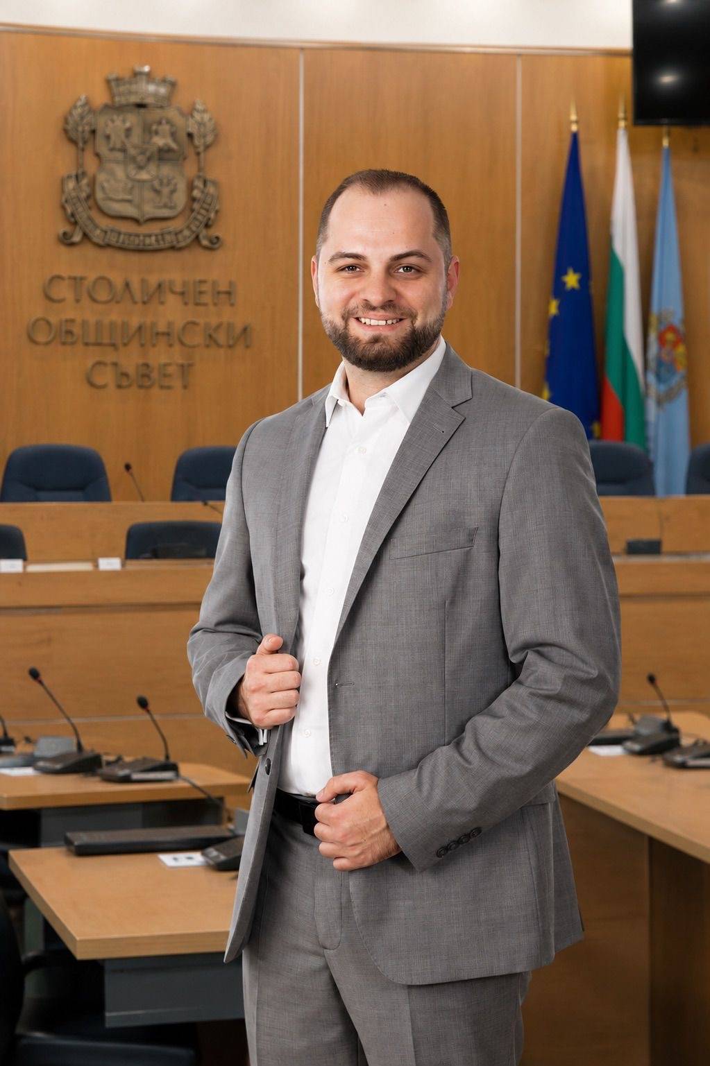 Драгомир Младенов